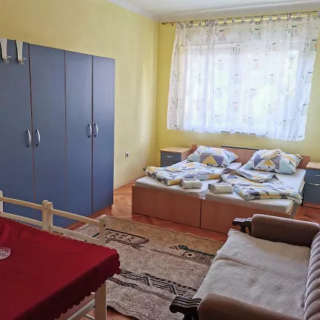 Apartment Luky Mostar Apartamento